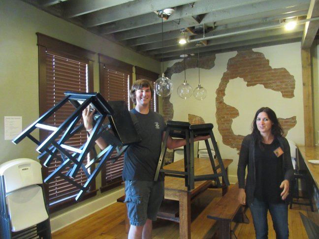 37377012_10216388105676178_5690442886760366080_o